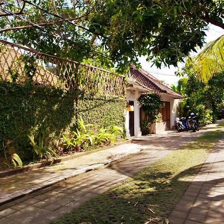 Villa Lola Seminyak Eksteriør bilde
